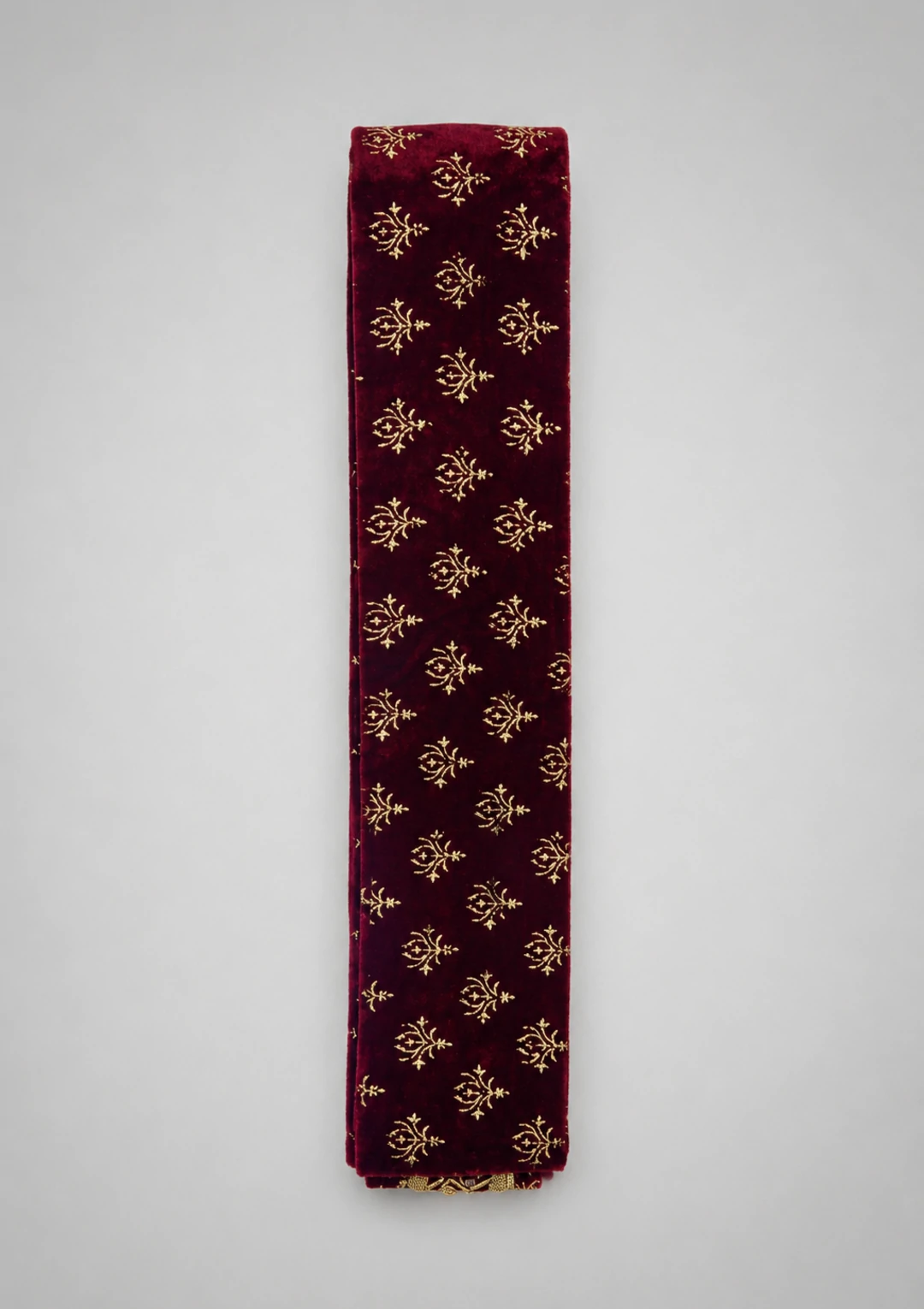 Men’s Maroon Velvet Kamarbandh with Pearl Embroidery - Image 3