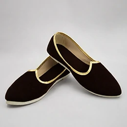 Mojari/Jutti